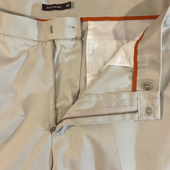Dockers D2 Light Beige Khaki Pants Size 38 - Picture 13 of 15